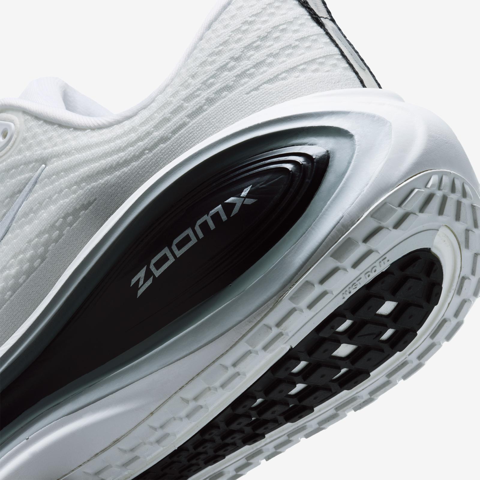 Nike Vomero Plus White Black Cool Grey Metallic Silver Men Running